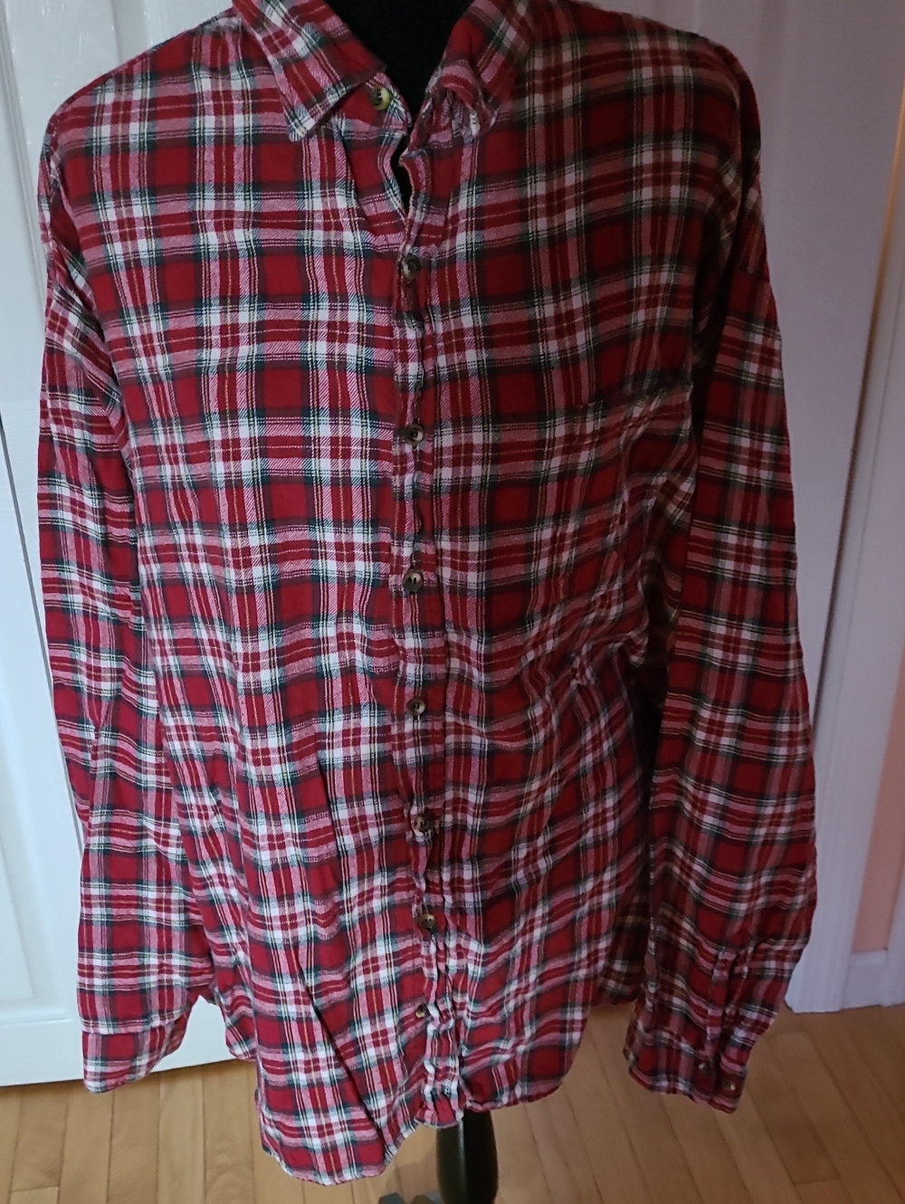 Faded Glory Red Plaid Button-Down Shirt